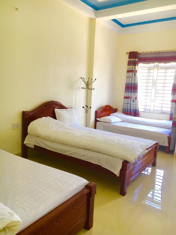 Huyen Tram Guesthouse Донґван Екстер'єр фото